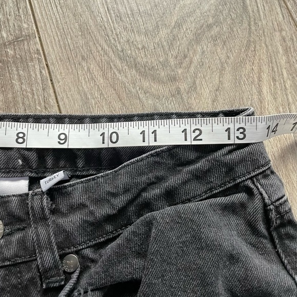 RAGGED PRIEST BUTT RIP JEAN - Picture 9 of 10